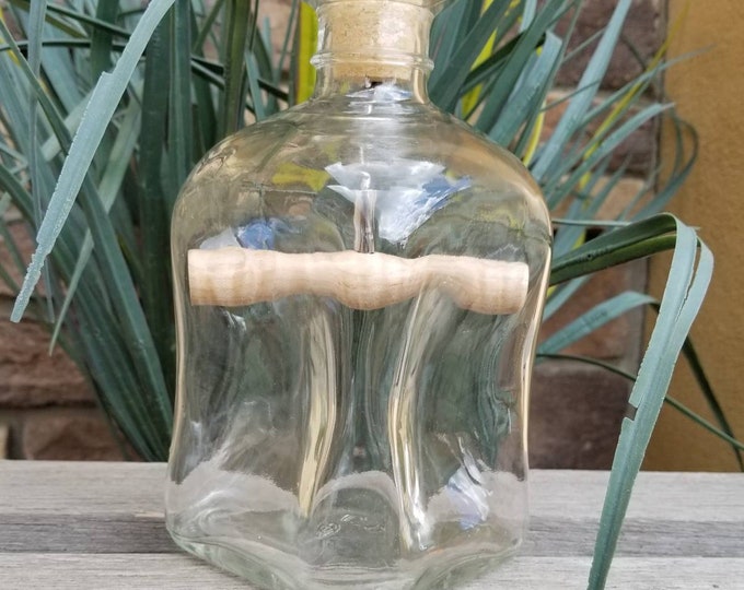IMPOSSIBLE BOTTLE / DECANTER – Corkscrew Into Cork Inside the Bottle ...