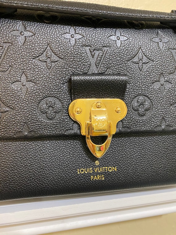 Louis Vuitton Vavin Pm, One year review, What fits?