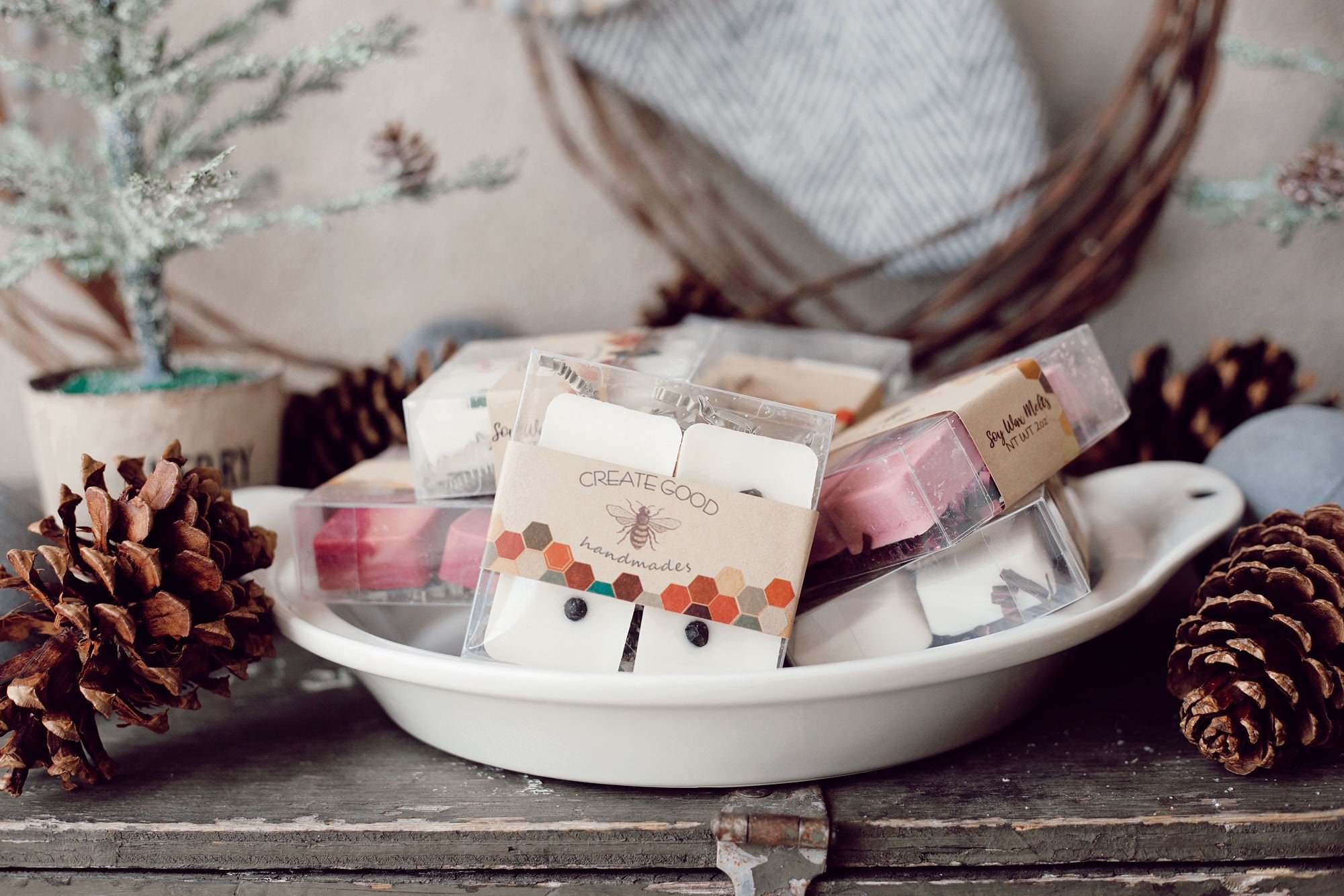 Christmas Spirit Wax Melts Box. A Mix of Holiday Home Fragrances