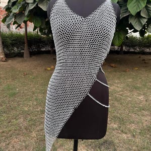 Fashionable Medieval Aluminium Butted 10 mm 16 Guage Chainmail Top For Women