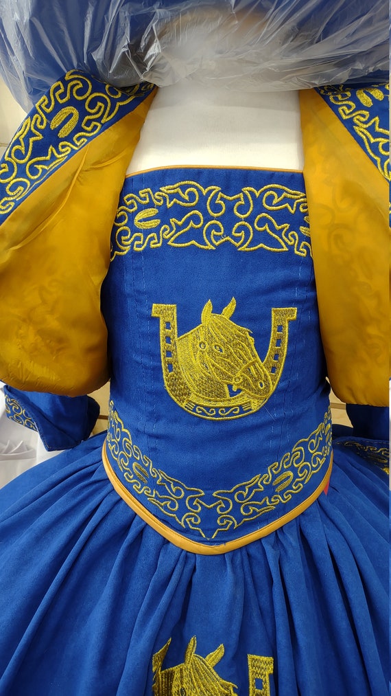 Traje de vestir tradicional Charro para niñas en un tejido - Etsy México Traje de vestir tradicional Charro para niñas en un tejido - Etsy México