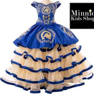 Vestido Charro Azul Real: Caballo Bordado en Oro, Volantes Removibles