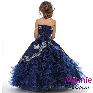 Vestido Charro Azul Marino con bordado plateado para niña imagen 3