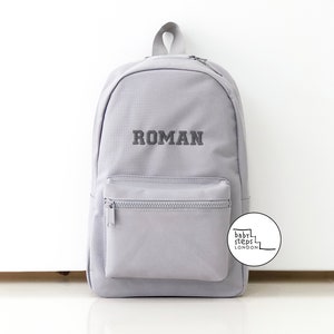 Mini sac à dos gris personnalisé brodé | Enfants Enfants Tout-petits Sac d'école pour la maternelle | sac à dos garçon fille | Idée cadeau personnalisée avec nom et design