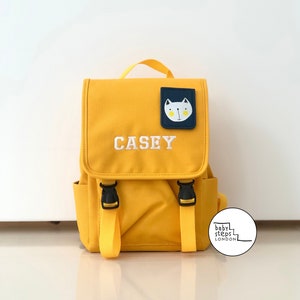 Sac à dos jaune brodé pour mini chien | Sac de chambre d'enfant d'âge préscolaire pour tout-petits | sac à dos garçon fille | Idée cadeau prénom personnalisé