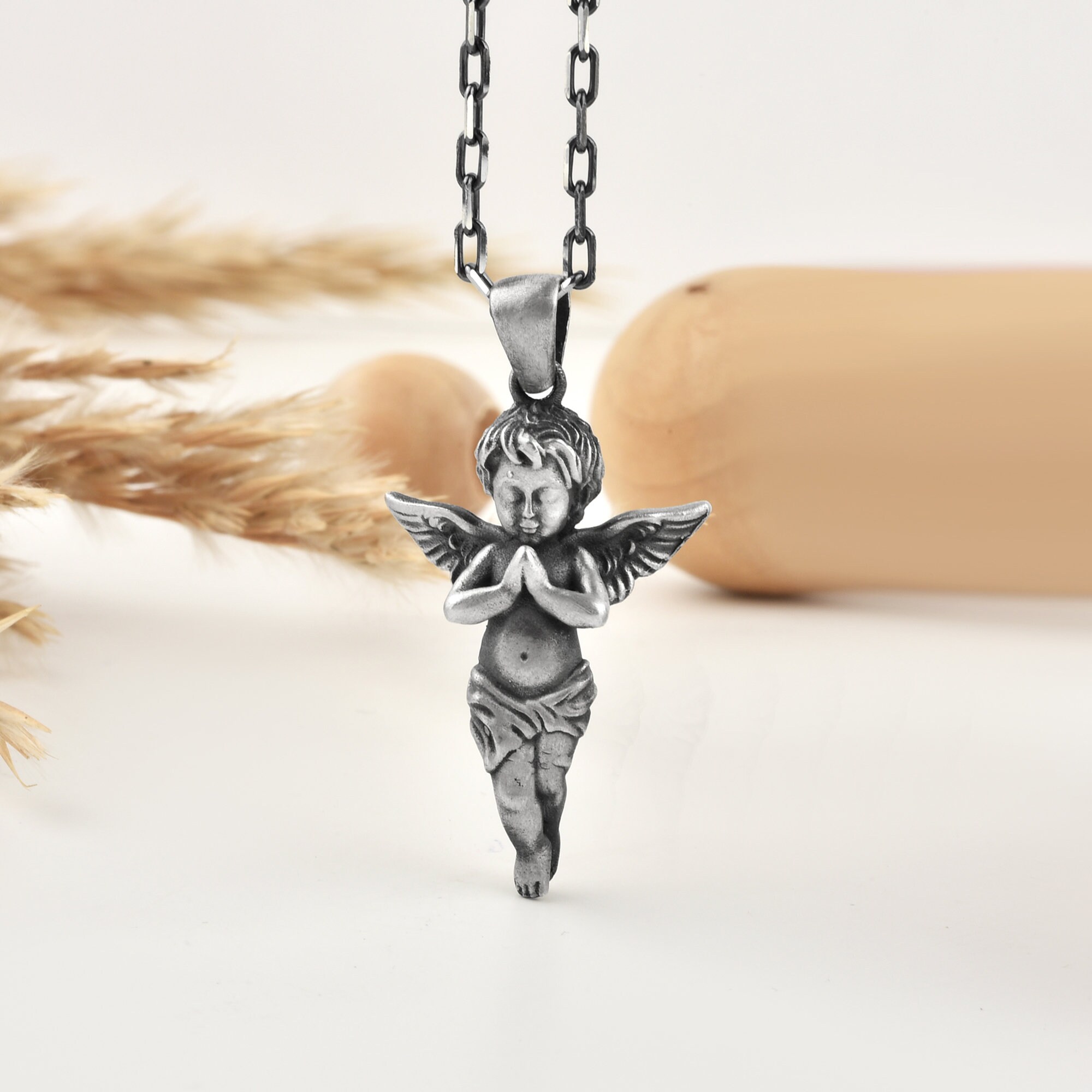 Collana con ciondolo a forma di angelo custode in madreperla, ciondolo da donna in filigrana edoardiana artigianale con cherubino celeste, argento sterling 925 - Italia