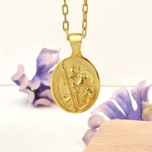 St Christopher necklace in 14K gold, Silver Saint Christopher pendant necklace for Mother days gift, Christian silver gift necklace for mama