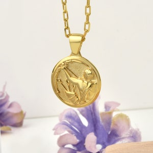 Sagittarius Necklace in 925 silver or 14K gold, Zodiac sign necklace for birthday gift, Horoscope necklace for sister in silver gold plated