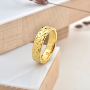 Textured gold band ring for wedding, Elegant 14K gold promise ring for her, Stackable ring for valentines day gift