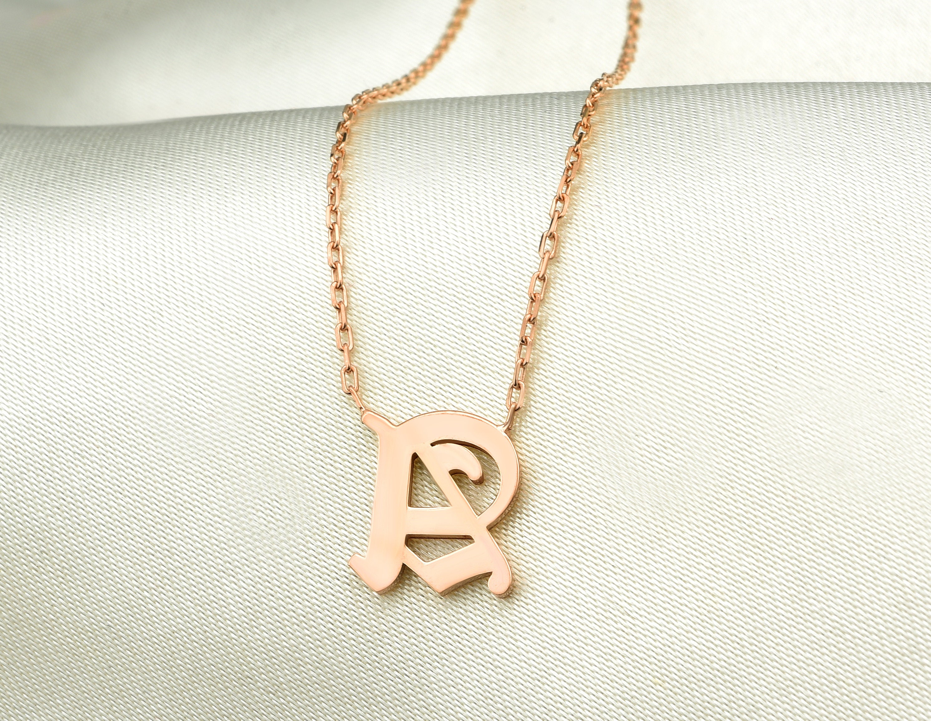 Collar inglés antiguo de 18K collar inicial inglés antiguo de Etsy