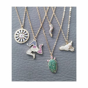 Italiaanse trinacria-ketting, Siciliaanse symbolen, zirkonen geplaveid Italië hoorn hangers, karwiel, cactusvijg, cornicello, Love Sicilië geschenken