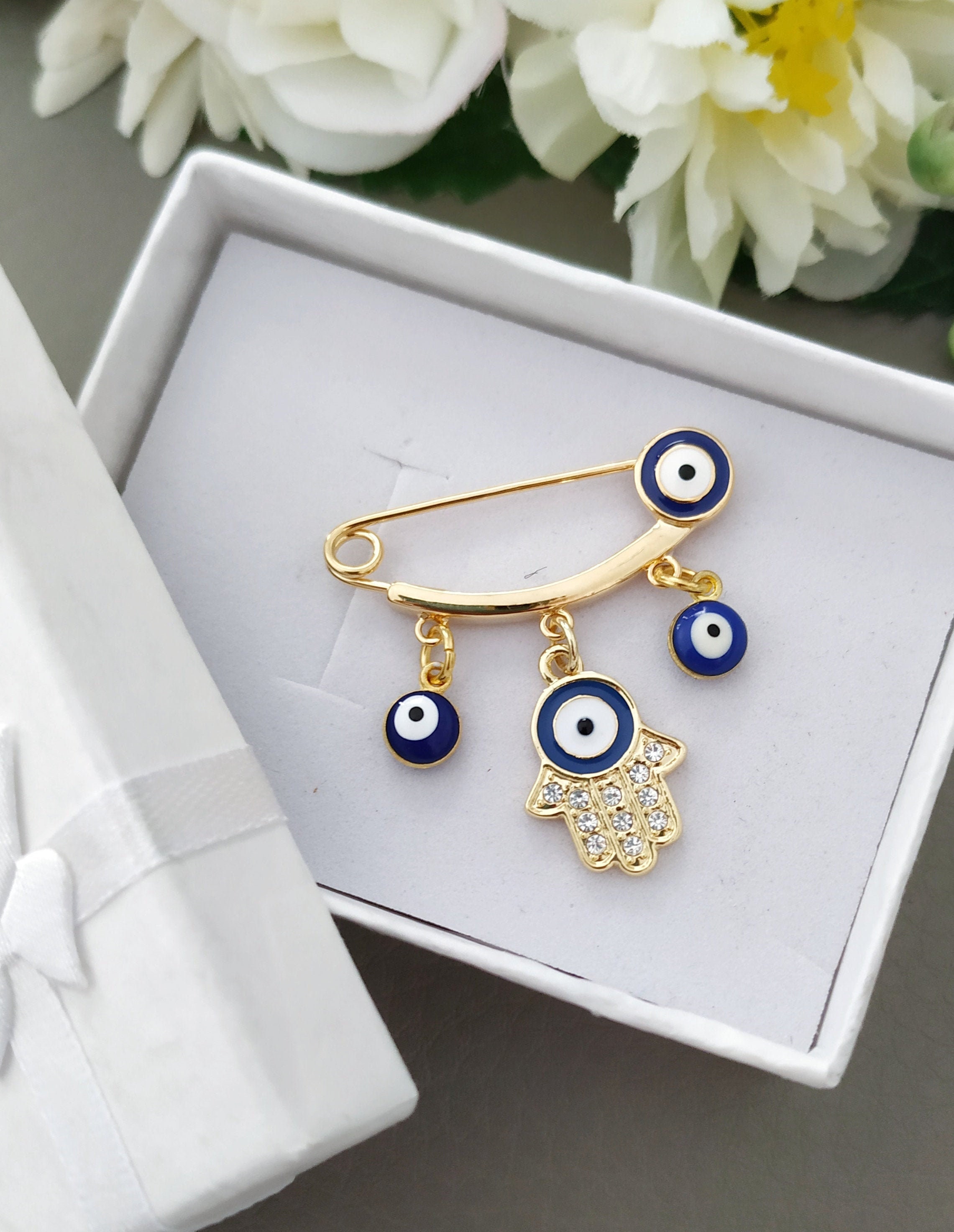 thumbnail image 2 of WEBEEDY Pack Of 4 Nazar Boncuk Evil Eye Safety Pins Lucky Charm With Turkish Eye Brooch Turkish Blue Evil Eye Amulet Safety Jewellery Brooch For Women... 2 of 13