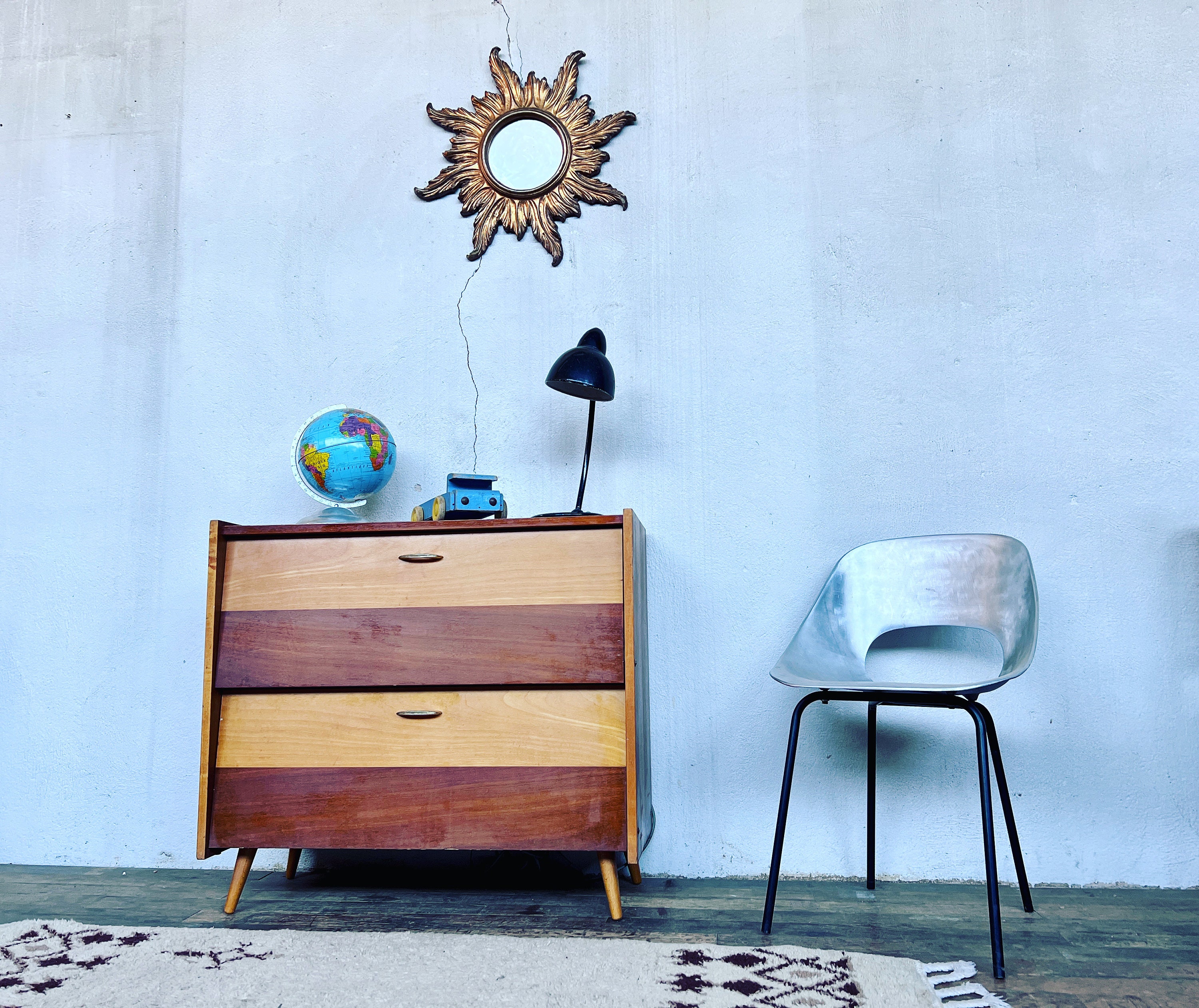 Meuble à Chaussures Moderniste 1960 Porte Battante Vintage Ancien Shoe Cabinet Old French Furniture