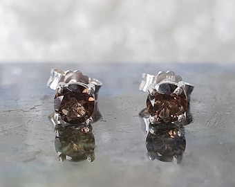 Smoky Quartz 4mm Earrings – Practicality & Grounding | Smoky Quartz Stud | Crystal Stud Earrings | Healing Crystal | Crystal Silver Earrings