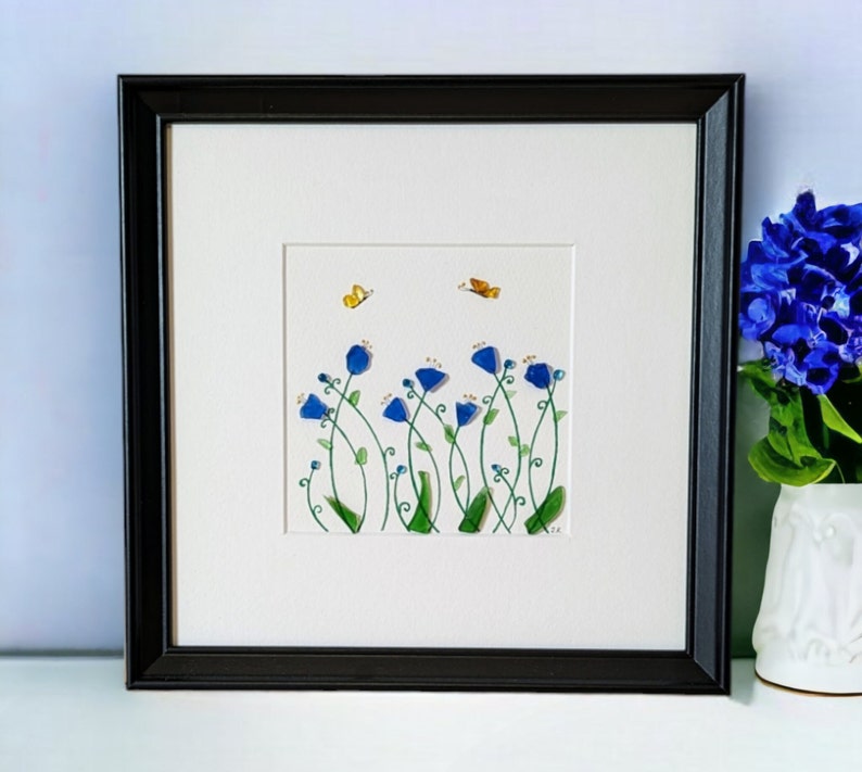 Kieselstein Kunst, Seeglaskunst, Blumen Seeglas, personalisiertes Muttertagsgeschenk, Geburtstagsgeschenk, Ruhestandsgeschenk, Geschenk für Mutter, maßgeschneidertes Geschenk Bild 1