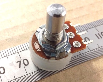 Logarithmic Audio Potentiometer Quarter Inch Round Shaft A RSP63