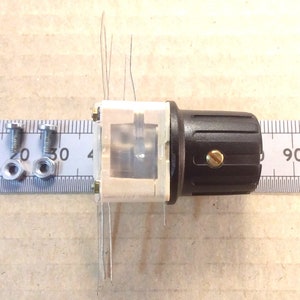 Variable Capacitor: Quad AM FM 266pF/20pF with Knob & Screws