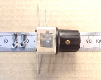Variable Capacitor 4 Gang AM FM 266pF + 20pF X2 Knob and Screws 500pF Total