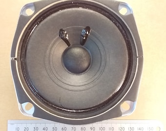 Round Loudspeaker 4 Watt 8 Ohm 120 x 120mm Replacement Car Radio Speaker