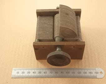 Variable Tuning Capacitor 60 to 1000pF