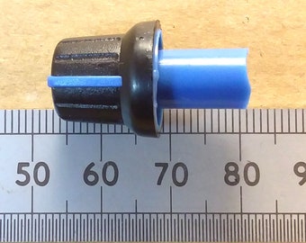 Through Panel Extension Knob for 6mm Split Splined T18 Shaft Pots Blue Pointer.