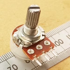 W20K W100K Mitt- eller ingen spärr Utjämnare Potentiometer Splinesaxel W BAS DET