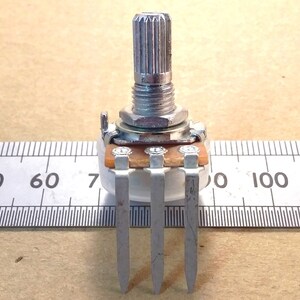 Vertical PCB Potentiometer Long Pin Splined Shaft Pot 16mm Linear B VT18L