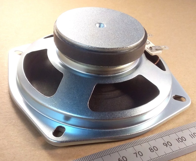 Round Loudspeaker 4 Watt 8 Ohm 120 X 120mm Replacement Car Radio