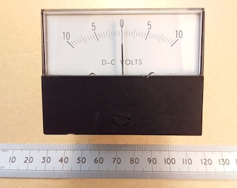 Plus Minus +/- 10V Moving Coil Meter by General Electric
