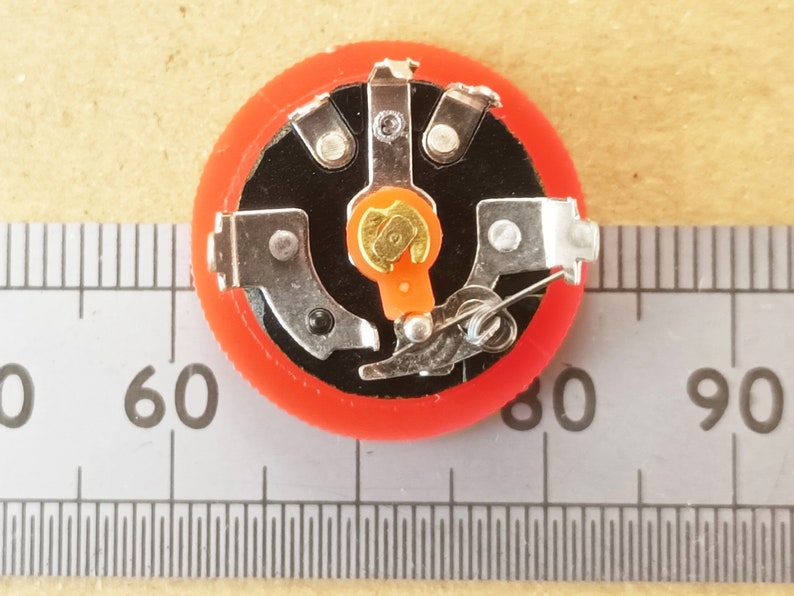 Switched Transistor Radio Volume Control Potentiometer & 21mm Red Thumbwheel Knob, 5K Pot Etsy