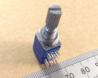Quad Potentiometer 4 Gang 9mm Body Logarithmic Track Splined Shaft A10K A20K