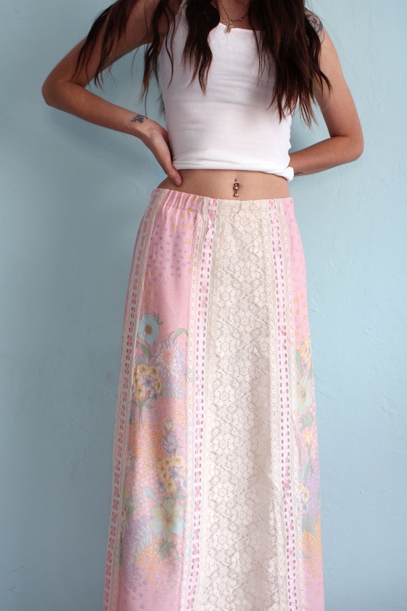 70s Light Pink Floral Lace & Ribbon Skirt