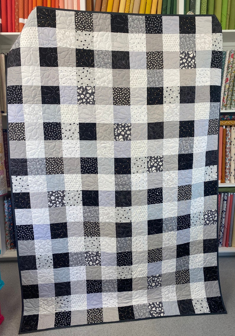 Grey and White Gingham Quilt Kit Black