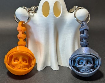 Flexi Astronaut Skull Keychain: 3D Printed PLA Zipper Charm
