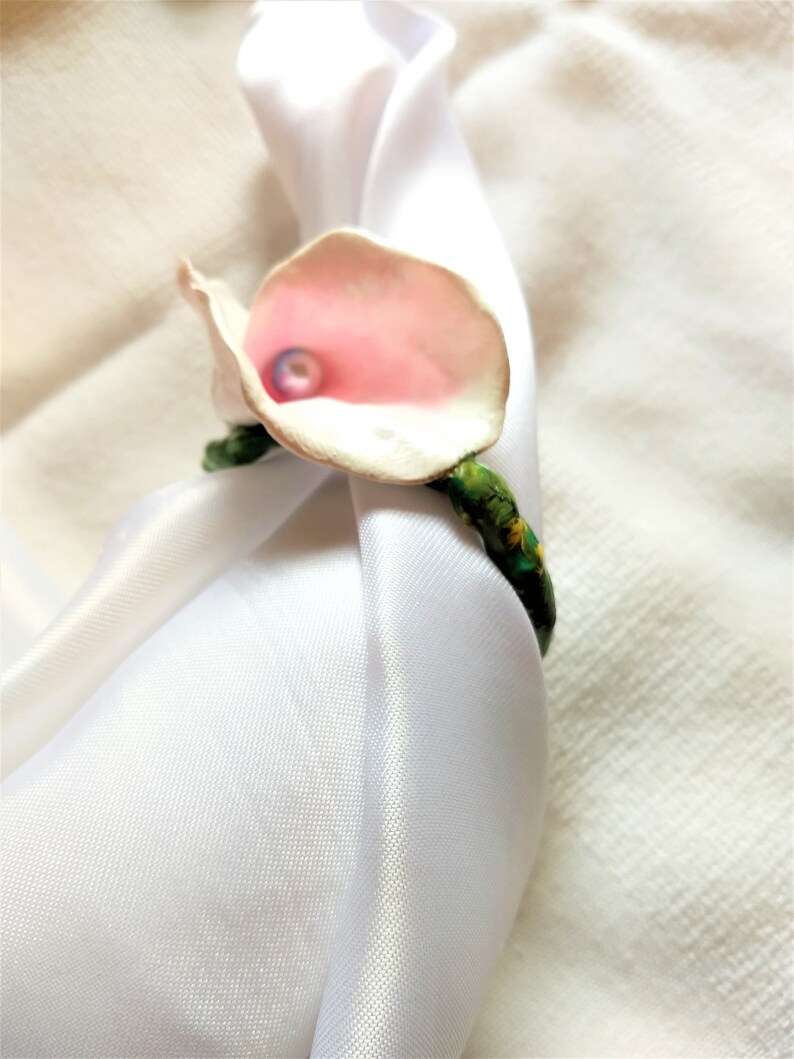 Spring Flowers Napkin Rings White Calla lily with Pink Center Handmade Set of FREE SHIPPING 4