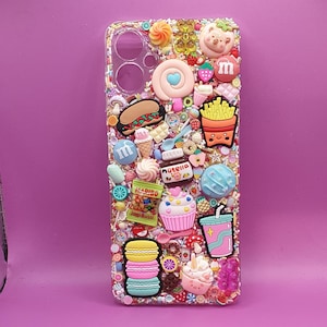 Phone case. Bling cases. Handmade. Junk phone case. Gift for her/them. iPhone. Galaxy. Samsung. Food theme. Cake. Pizza. Cute. Kids case.