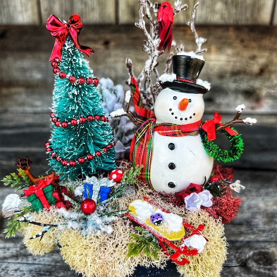 ONE Miniature Snowman, Christmas Miniatures, Dollhouse Miniatures, Fairy  Garden Accessories, Mini Snowman, Christmas Minis 