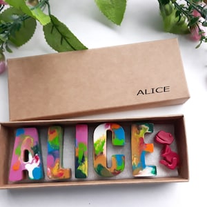 Set de regalo de crayones personalizados con nombre - Crayones reciclados y no tóxicos imagen 5