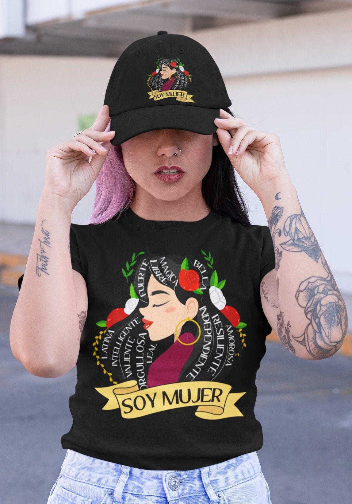 Soy Mujer Latina shirt, Chingona shirt, Regalos para Mama, Regalos en Español, Educada y Latina shirt, Mexican shirt, Spanish shirt, Floral