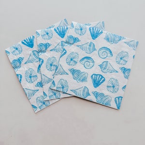 3 servilletas de cóctel en tonos celestes y blancos para decoupage