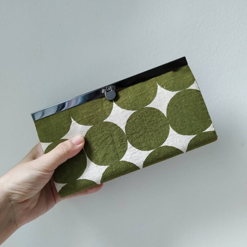 clasp wallet for ladies