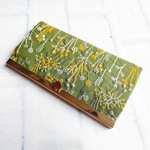 Embroidery Floral Women's wallet, Fabric Wallet, Cash Envelope Wallet, Gift for Mom, Gift for women, Gift for her image 4