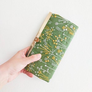 Womens Wallet, Embroidery Floral Women's wallet, Fabric Wallet, Handmade Cash Envelope Wallet, Gift for Mom, Gift for women, Gift for her