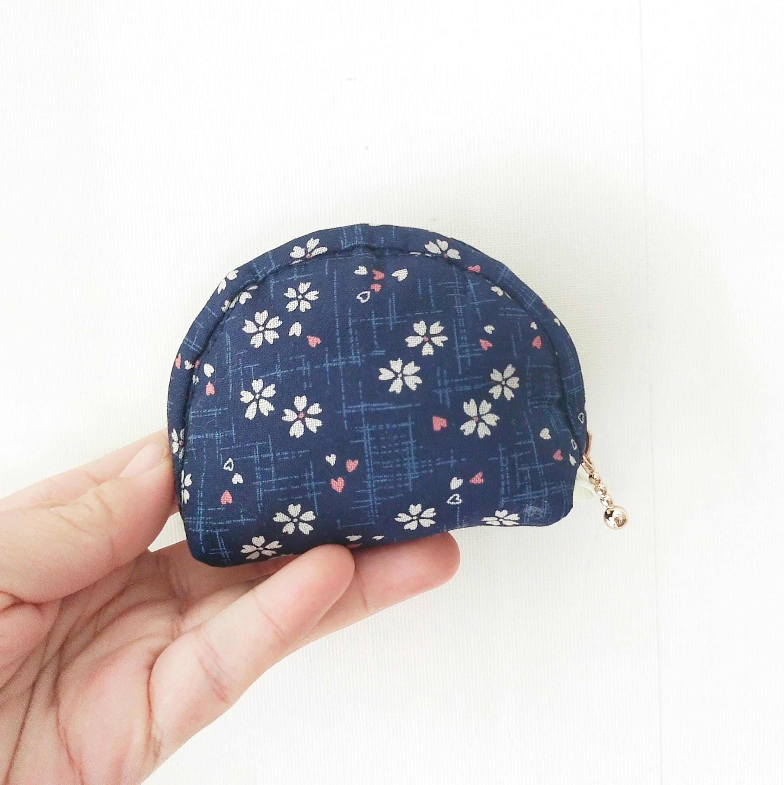 Mini Dumpling Pouch, Tiny Coin Purse, Headphone Case, Small Coin Wallet,  Gift for Her, Mini Zipper Purse - Etsy