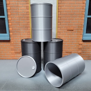 1:12/6 inch scale Round Barrels with lids unpainted