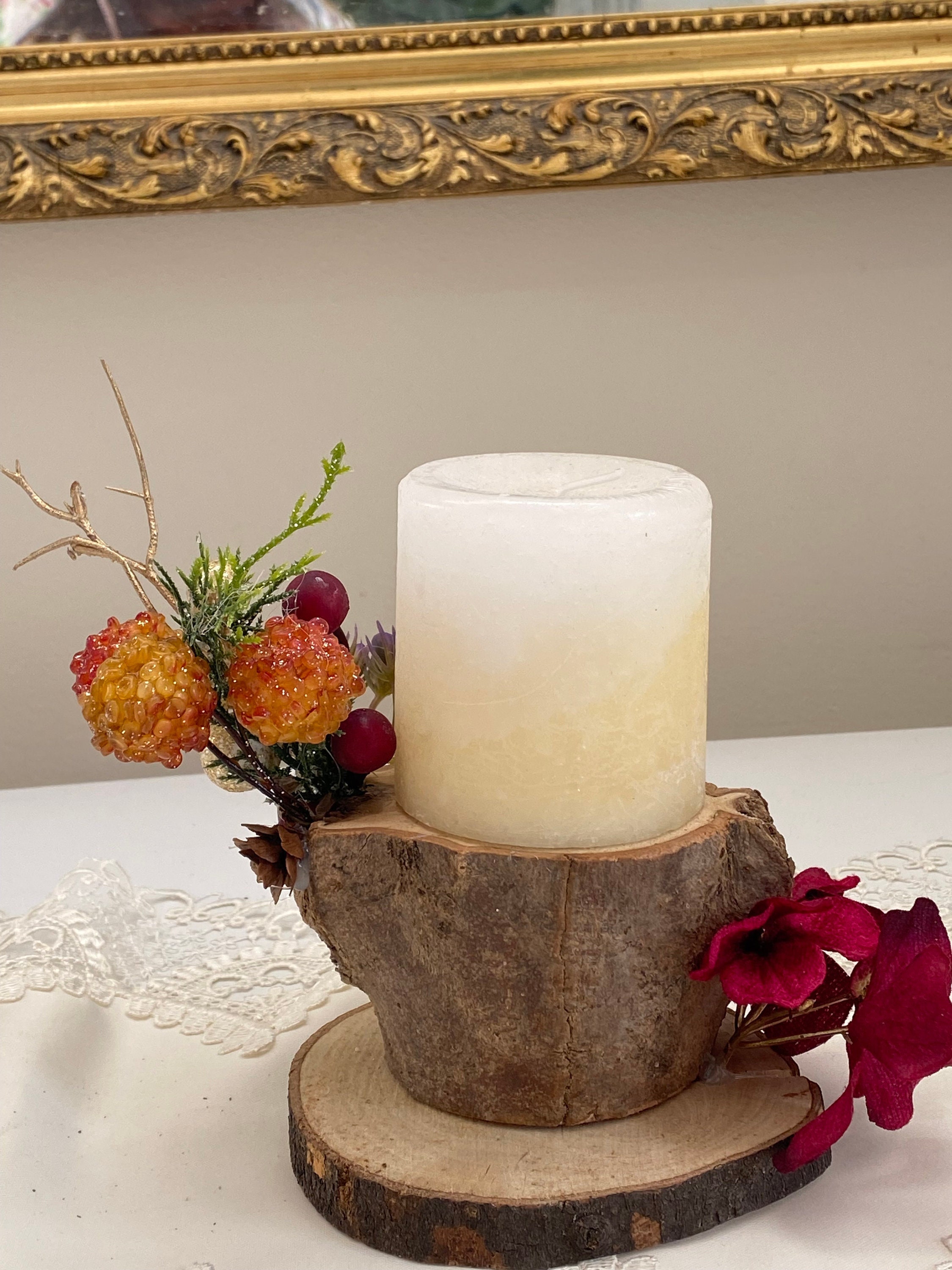 Forest Berries Wooden Christmas Candle Stand Holder - Handmade Advent piece