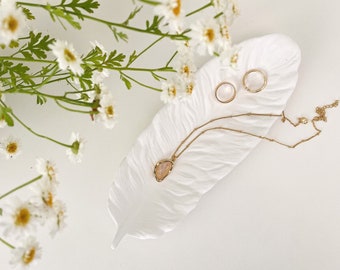 Feather Tray | Jesmonite Feather | Trinket | Jewellery Dish