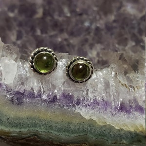 Natural Peridot Stud Earring/ Dainty Green Stone /Small Studs Earring /5MM Green Gemstone Studs / Sterling Silver/Peridot Earring/Gift