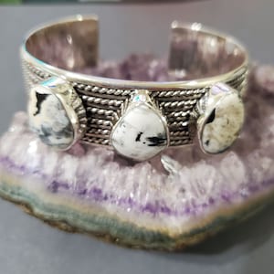 White Buffalo Cuff Bracelet/White Buffalo Cuff/925 Sterling Silver Cuff/White Turquoise Cuff/Gift For Her/Large White Buffalo Cuff/L1