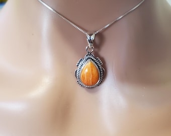Spiny Oyster Pendant Necklace/Sterling Silver Necklace /Orange Spiny Oyster Shell Pendant /Spiny Oyster Necklace/Shell Necklace/LL1000